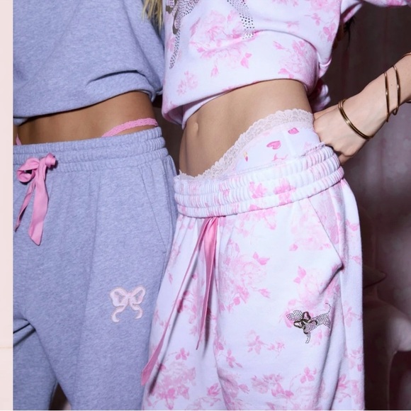 NWT LoveShackFancy x VS Pink Everblooming White wide leg sweatpants - M - Picture 6 of 13